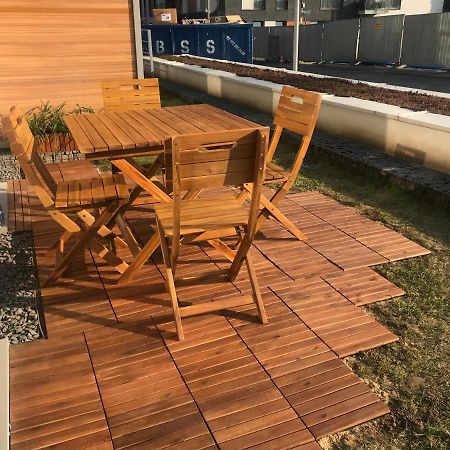 Apartament With Garden Bezplatny Parking !!! Cracovia Esterno foto