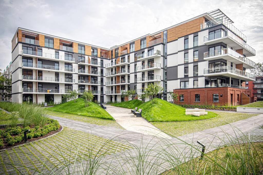 Apartament With Garden Bezplatny Parking !!! Cracovia Esterno foto